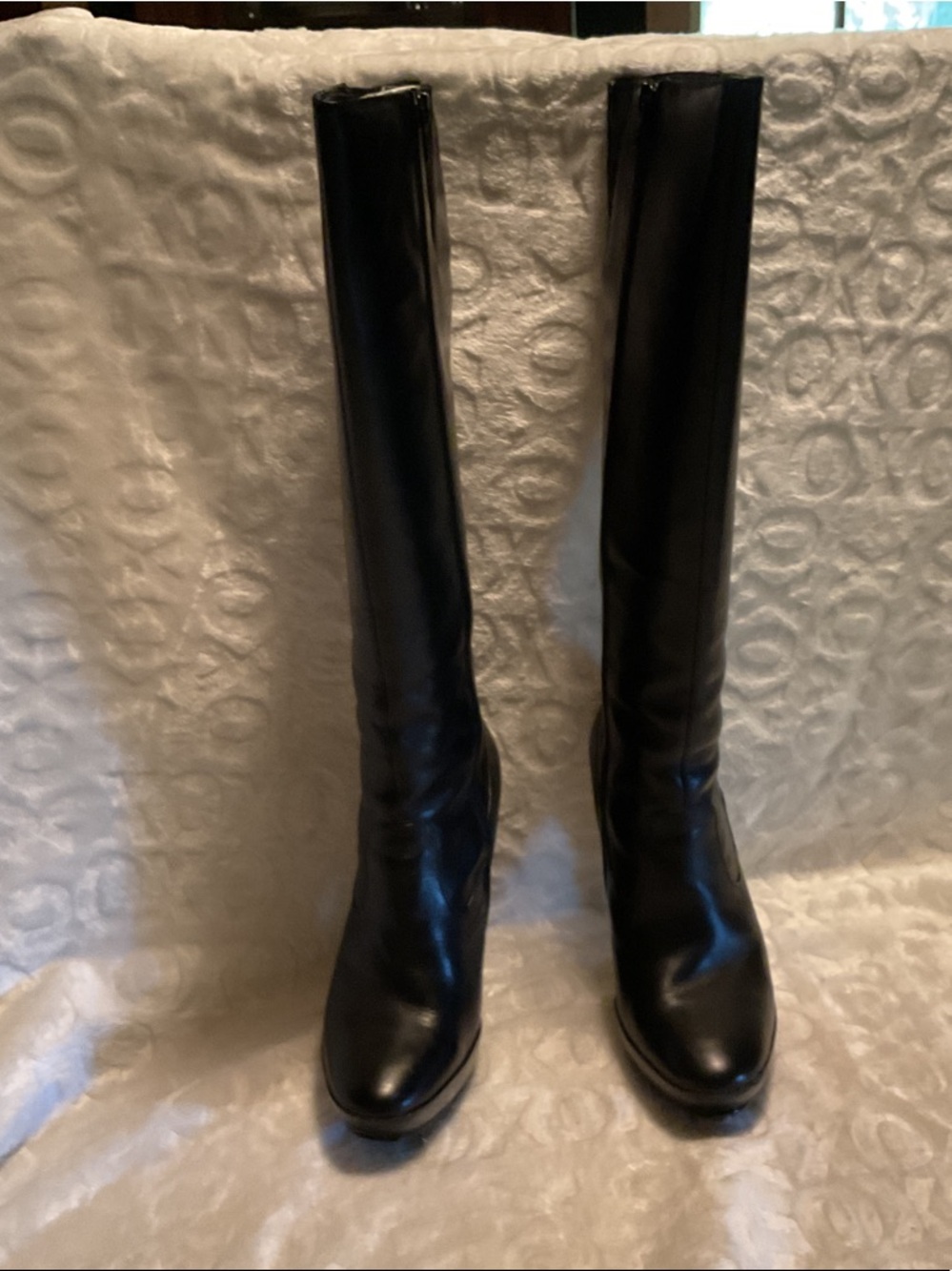 Classic Black Knee-High Women's Boots